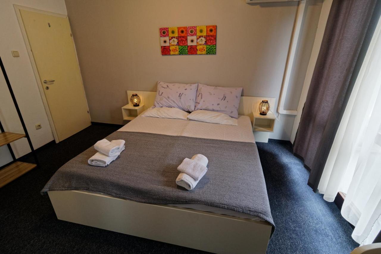 Meliores Rooms Šilo Eksteriør bilde
